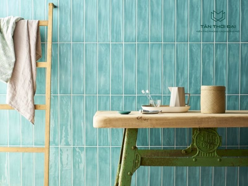 Mẫu gạch thẻ ốp tường màu xanh ngọc giúp nâng cao không gian căn nhà